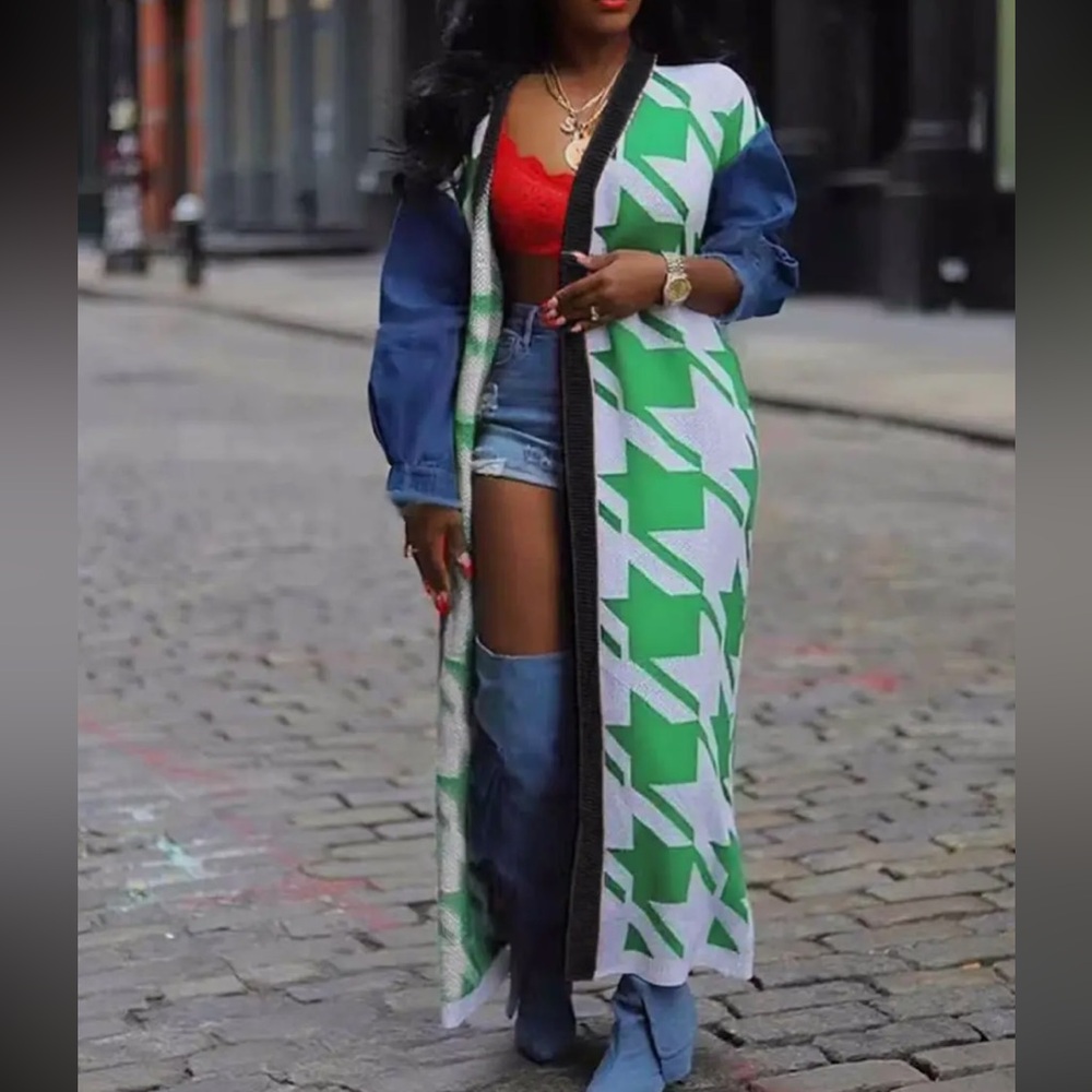 1094. Houndstooth Denim Patchwork Green and White Longline Cardigan - Picture 6 of 6